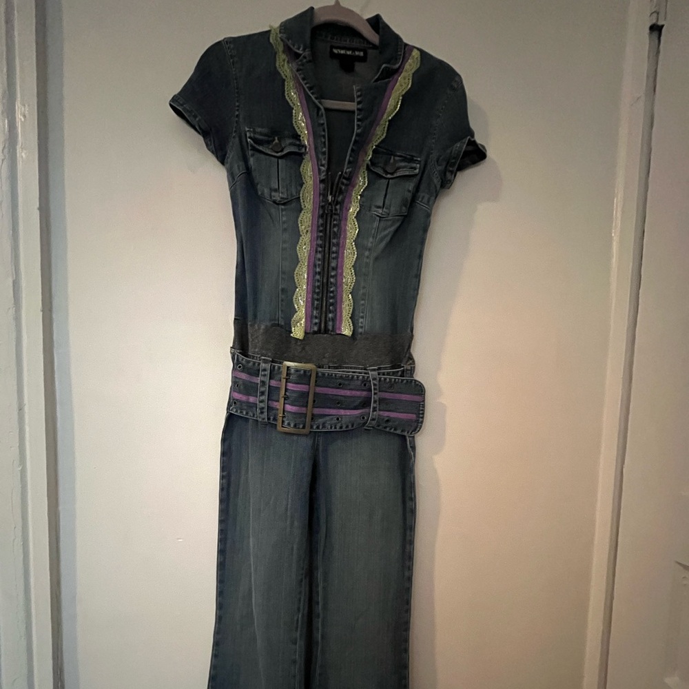 Stylish Denim Jumpsuit with Belt